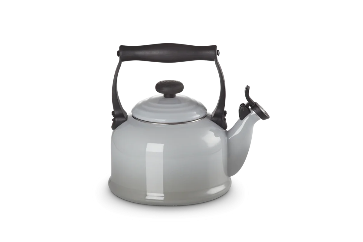 Le Creuset Tradition Fluitketel - 2,1 L - Mist Grey